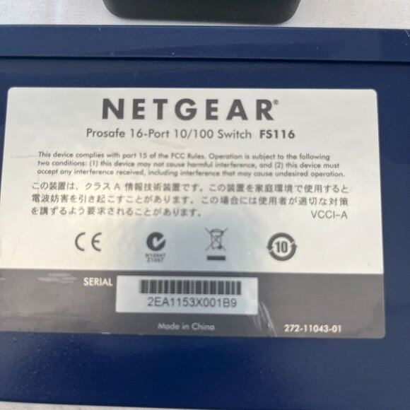 Netgear Ethernet Switch FS116 Prosafe 16 Port 10/100 Unmanaged Power Supply - Picture 6 of 8